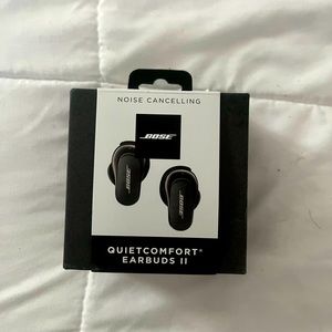 Earbuds Boss brand new